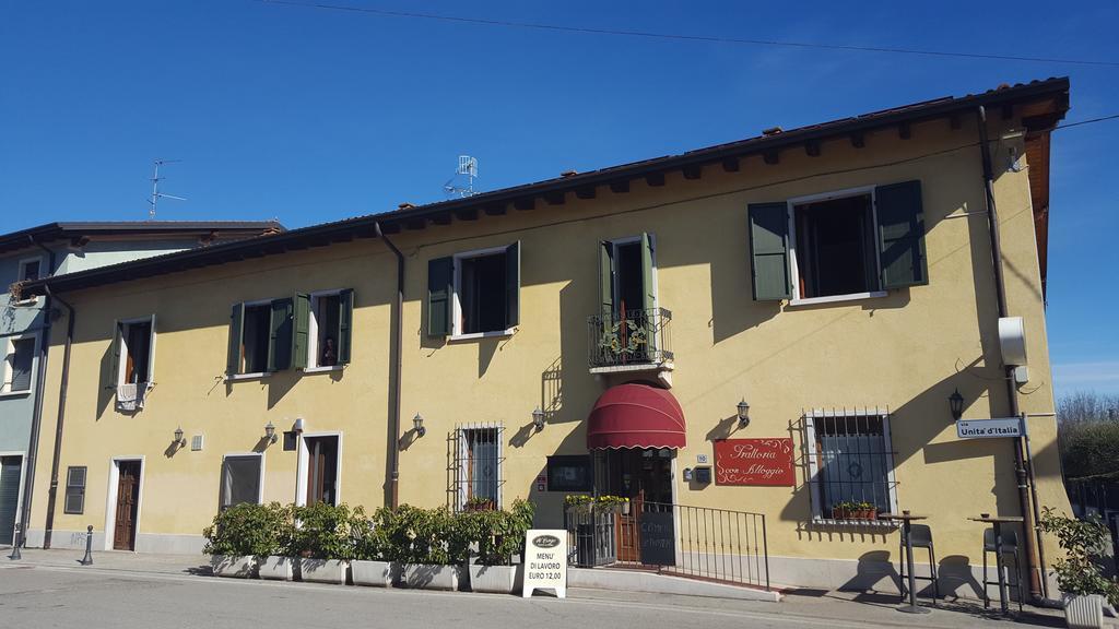 Al Borgo Alloggi Desenzano del Garda Buitenkant foto